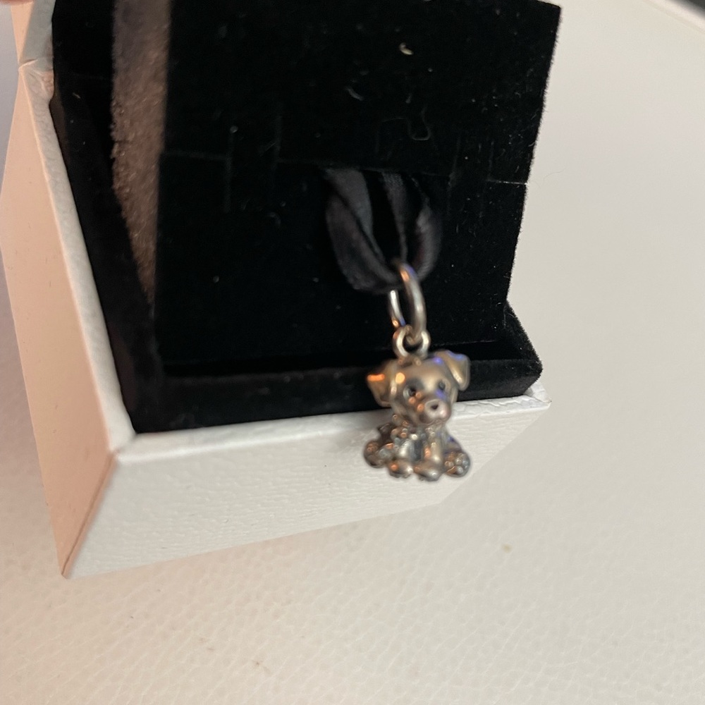 NIB Labrador puppy dangle charm - Picture 3 of 14